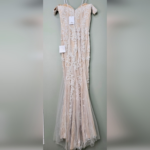 Lulus Promised Love White Beaded Lace Off-Shoulder Mermaid Wedding Dress, Size 4 - Picture 9 of 16